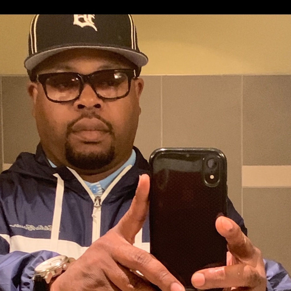 Meet your Posher, Sean